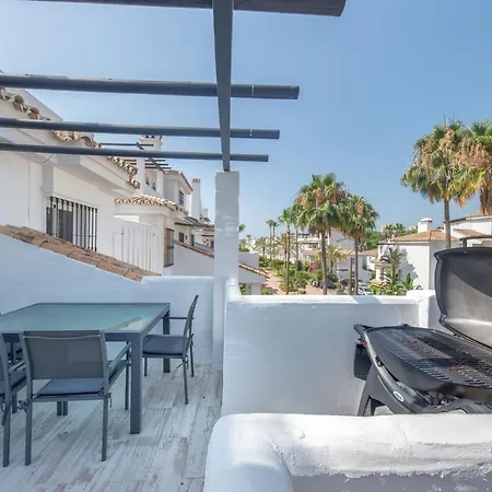 Puerto Banus Skyview Oasis